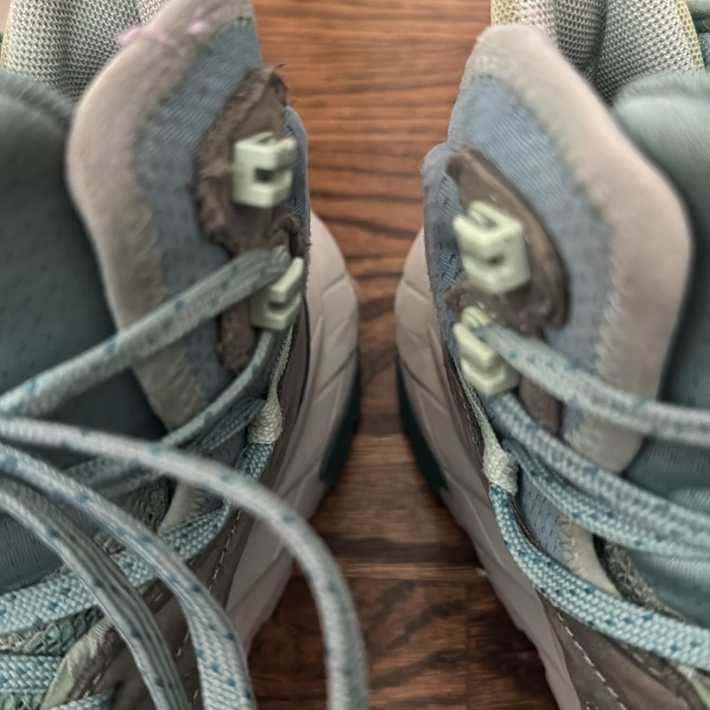 Hoka Women's Teal and Aqua Trail Running Shoes - Picture 12 of 16